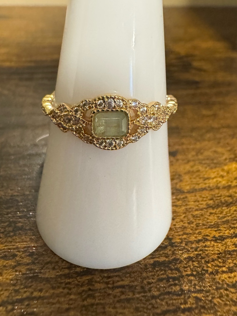 Bomb Party Ring Garden Crest Ring